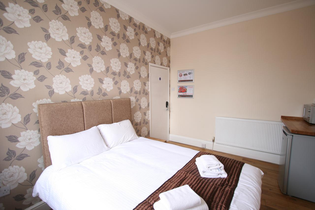 Central Studios Gloucester Place By Roomsbooked Челтенхам Экстерьер фото